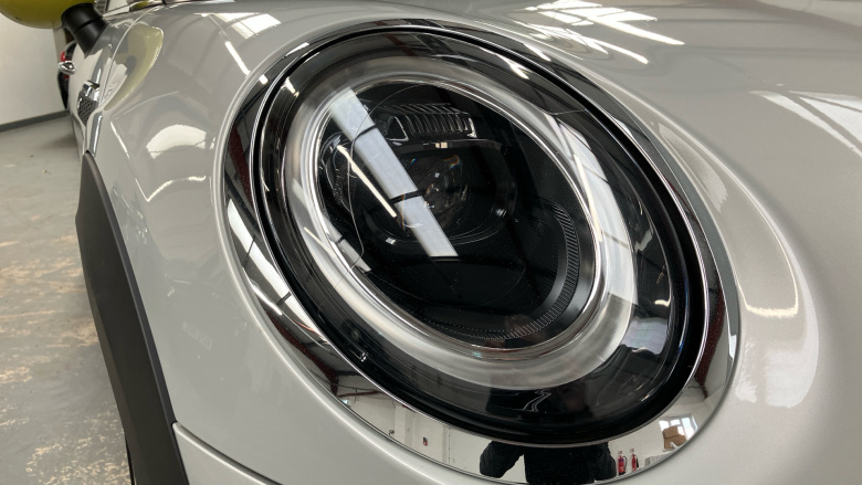 MINI Hatchback 135kW Cooper S Level 2 33kWh 3dr Auto Electric Hatchback